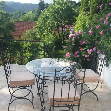 Apartment Spirii House